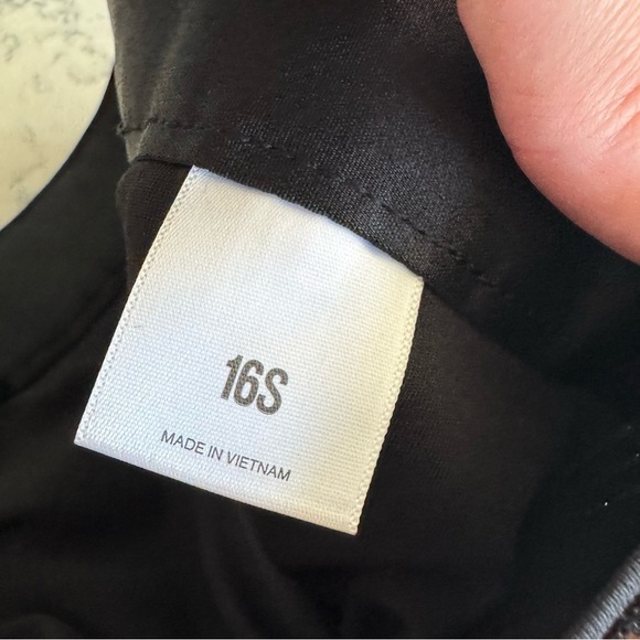 NWT! Express Pull-On High Waisted Sequin Wide Leg Pant - Short Length - Picture 8 of 9